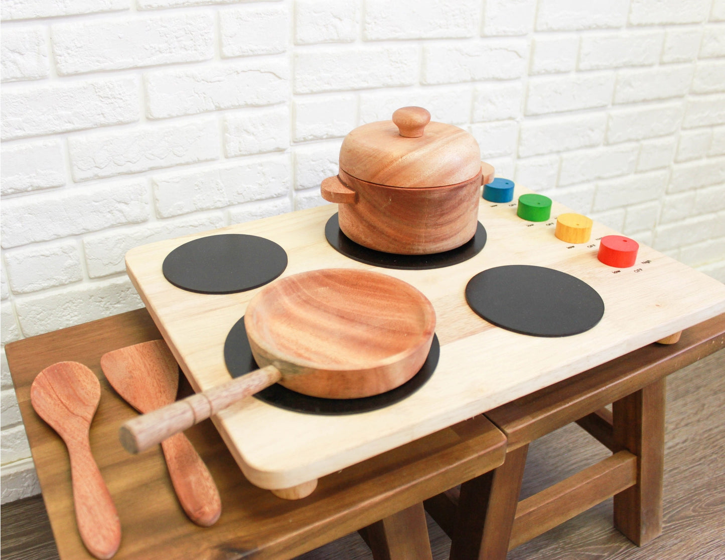 Qtoys Mahogany Pot and Pan Set